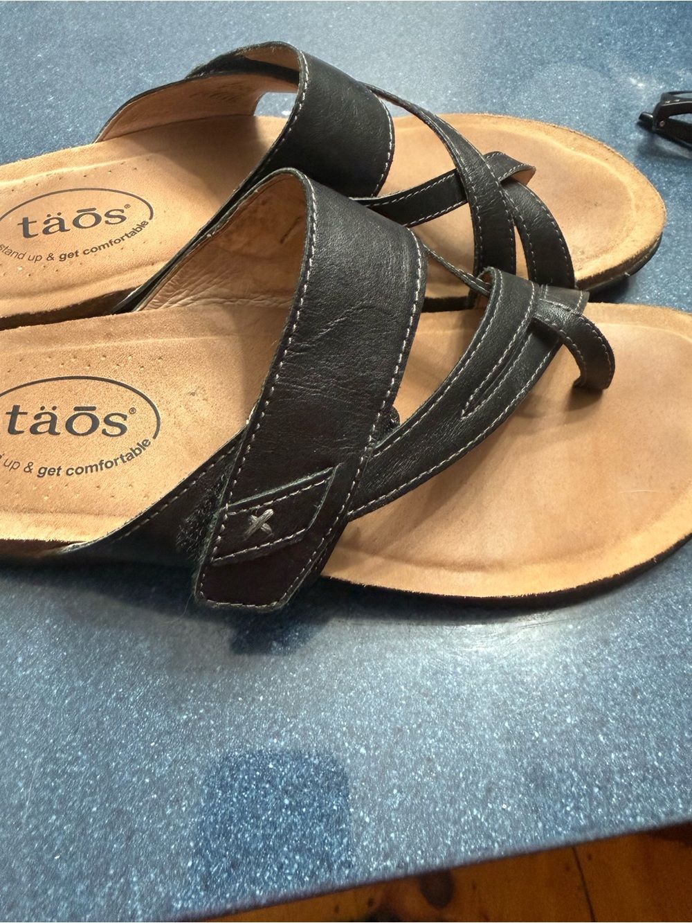 Taos Black Leather Slide Sandals - Picture 3 of 10